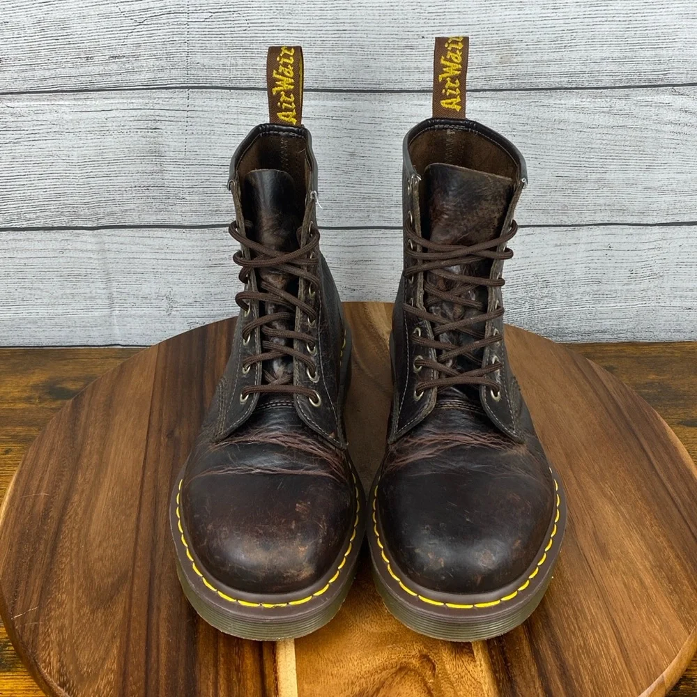 Dr Martens The Original 11822 Dark Brown Leather Crazy Horse Lace Up Boot Men 10